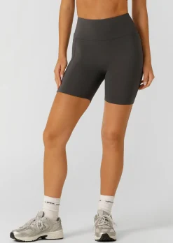 Lorna Jane Amy No Ride Phone Pocket 14cm Bike Shorts Titanium Clearance