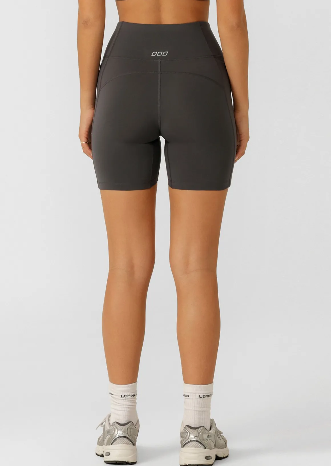 Lorna Jane Amy No Ride Phone Pocket 14cm Bike Shorts Titanium Clearance
