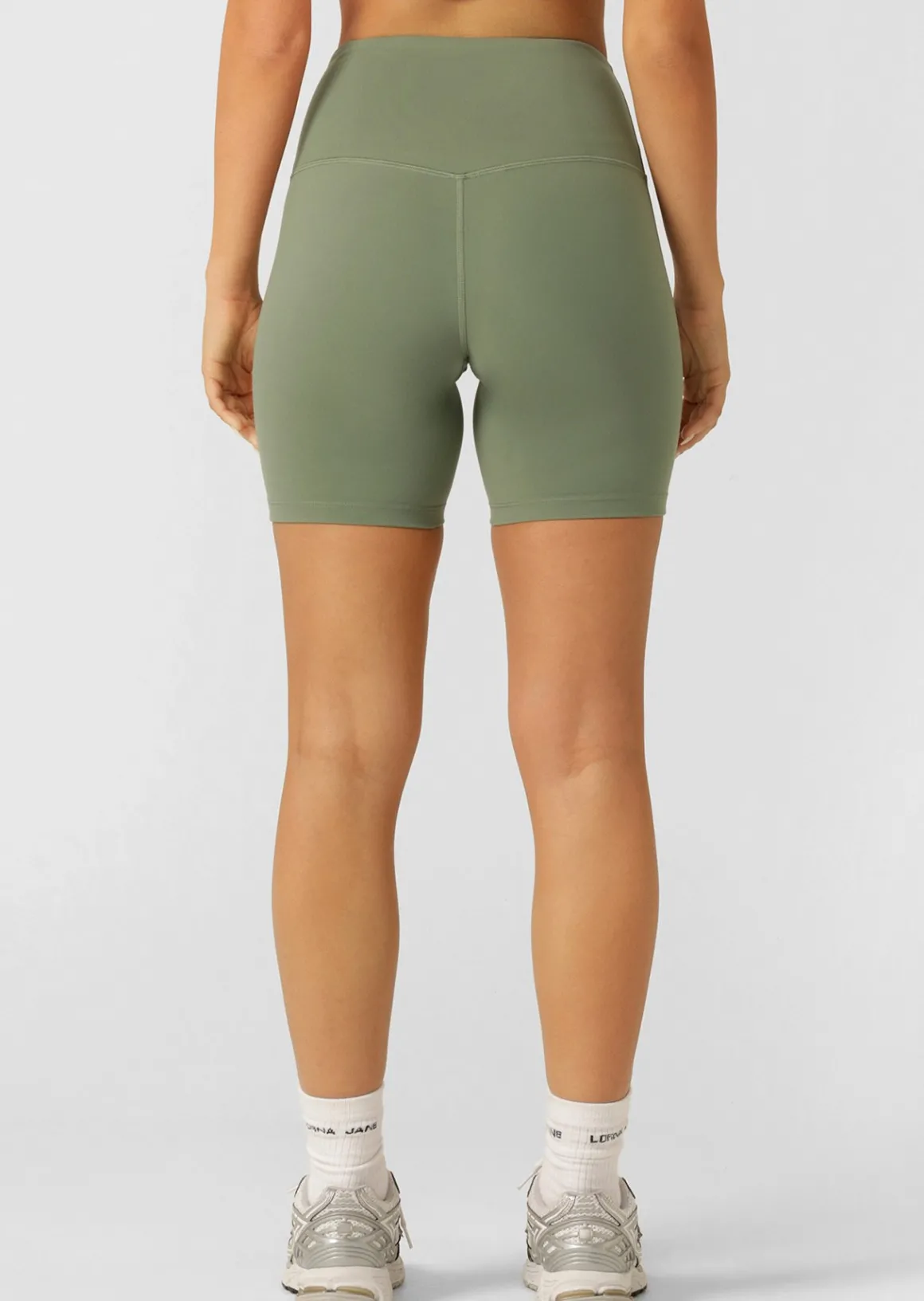 Lorna Jane Lotus No Chafe Phone Pocket 16cm Bike Shorts LightKhaki Sale