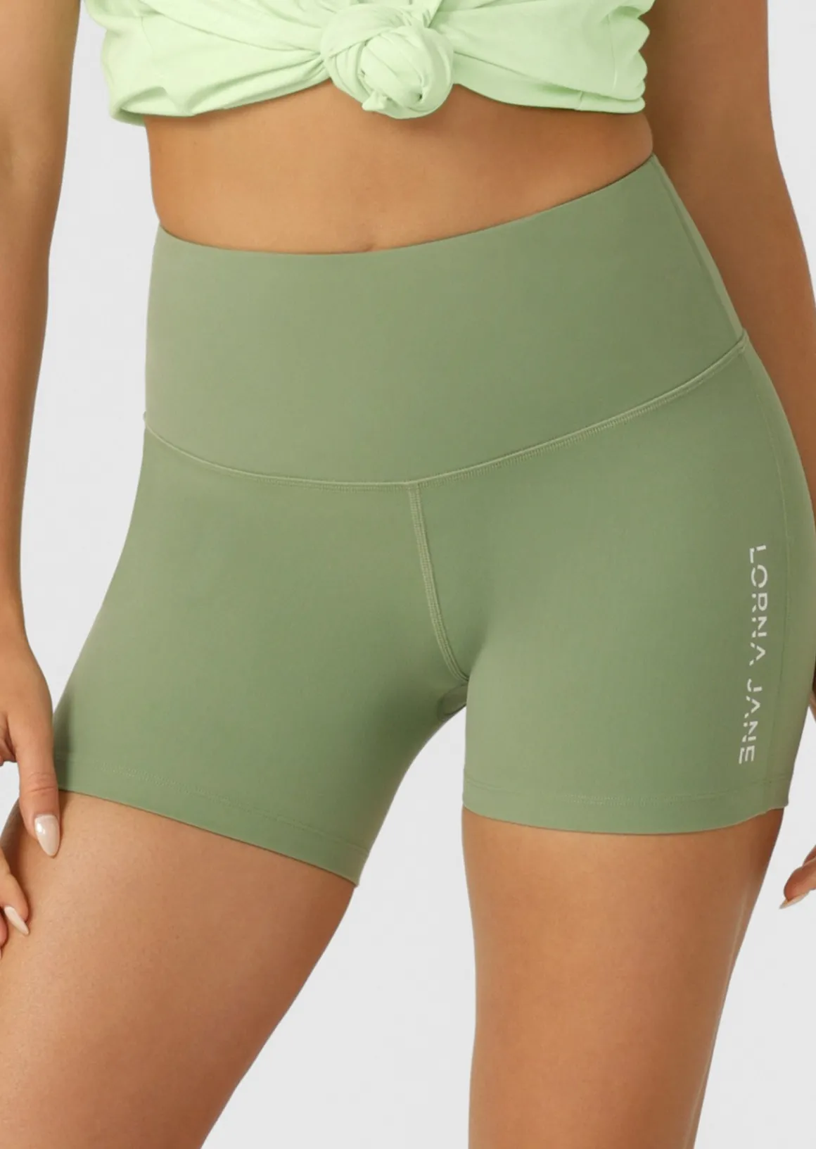 Lorna Jane Lotus No Chafe Phone Pocket 12cm Bike Shorts GreenGoodness Hot