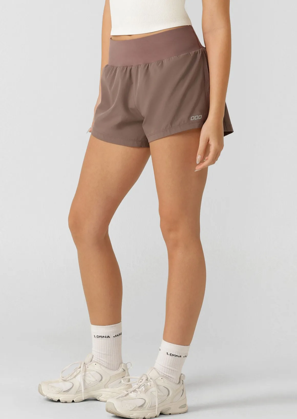 Lorna Jane Stretch & Stride Pocket Run Short Stone Clearance